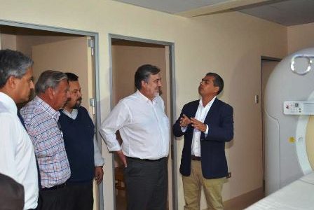 Reafirmando su visión regionalista, senador Guillier cumplió con intensa agenda en Iquique