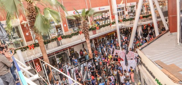 Ahora sí que se agudiza conflicto: Por 11 días cargadores mantendrán tomado el Mall de la Zona Franca