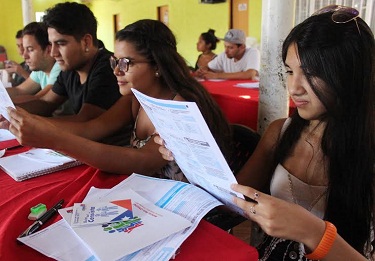 Veinte jóvenes voluntarios de la población O`Higgins recibieron capacitación como censitas