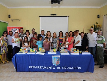 Más de 13 mil estudiantes de establecimientos municipales recibirán un kit gratuito con útiles escolares
