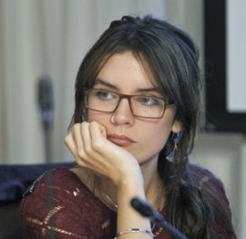 Camila Vallejo encara a Felipe Kast tras su video disfrazado de mujer por oponerse a la despenalización del aborto en tres causales