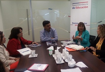 Coordinan trabajo entre establecimientos de la CORMUDESI y  la Superintendenicia de Educación