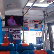Microbuses con recorrido del centro a Bajo Molle, cuentan con TV para los pasajeros