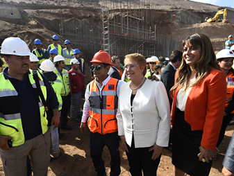 Presidenta Bachelet realiza visita inspectiva a obras del segundo acceso Iquique-Alto Hospicio