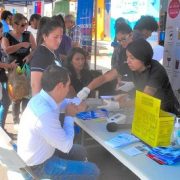 Gobernación Provincial y Servicios Públicos difundieron oferta programática de Gobierno en populoso sector de Iquique
