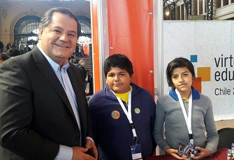 Estudiantes de Pozo Almonte exponen proyectos de cómic digital y radio online en “Feria Virtual Educa”, en Santiago