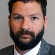 Conflictos reales y artificiales