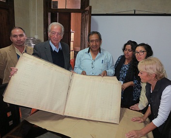 Histórico archivo de faenas de jornales utilizado en Oficina Iris, será resguardado en Salitrera Humberstone