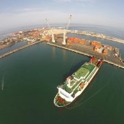 SAAM adquiere 15% de acciones que empresa GEN mantenía en Iquique Terminal Internacional