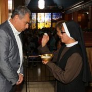 Más de mil devotos participaron en Eucaristía del Adulto Mayor en La Tirana