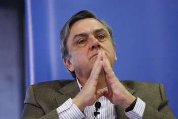 Revelan los correos entre Longueira y abogado de SQM para modificar el Código de Aguas