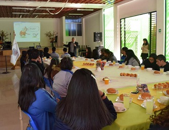 Jóvenes de Pozo Almonte participaron en Desayuno Público organizado por INJUV Tarapacá
