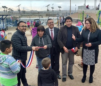 Entregan juegos para primera infancia en plaza Emprendedores del Desierto en El Boro