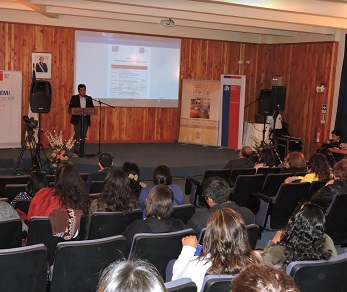 Realizan seminario para potenciar el conocimiento y habilidades en pedagogía y didáctica intercultural