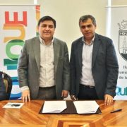 Para intercambiar conocimientos en programas de Educación y Salud, municipios de Iquique y Colina firmaron acuerdo de colaboración