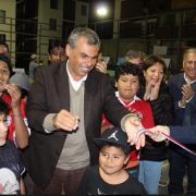 Con recursos regionales y municipales, recuperan cancha de Villa Puchuldiza
