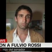 Conmoción por ataque a Fulvio Rossi. Heridas superficiales y fuera de peligro