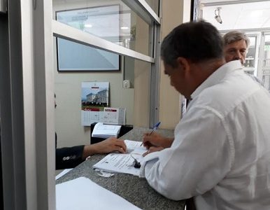 Alcalde y concejales presentan querellas por daños a juegos infantiles de Playa Brava