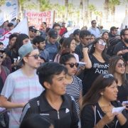 Masiva marcha Estudiantil y de los movimientos sociales, recorrió desde Playa Brava a la Intendencia