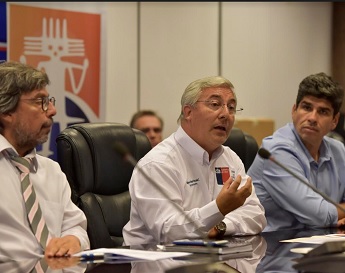 Intendente pide a los extranjeros a cumplir con proceso de regularización extraordinaria