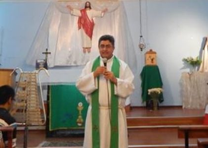 Un caso emblemático: Sacerdote Armando Vergara Araya, vive su propio “exilio” alejado de su iglesia nativa, Iquique