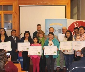 Premian a ganadores de concurso de cuentos «Historias Campesinas» y «Me lo contó mi abuelito»