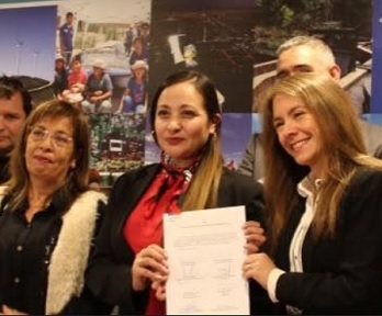 Suscriben acuerdo con empresas distribuidoras de electricidad para entregar seguridad y tranquilidad pacientes electrodependientes.