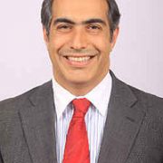 Senador Chaguan dice que Piñera  pondrá acelerador a fondo y que en noviembre habrá más despidos de funcionarios públicos