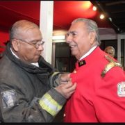 Senador Jorge Soria se reintegra como bombero voluntario, a la histórica Bomba N° 12, de Iquique
