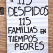Con más fuerza que nunca y con paro indefinido, FOSIS defiende a sus compañeros desvinculados de la institución