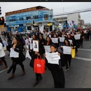 «No hay justicia, no hay verdad, solamente impunidad», proclama de feministas al marchar por mujeres víctimas de la dictadura