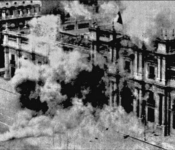 Ad portar del 11 de septiembre, prensa nacional publica notas relacionadas. Hay consenso en recha zo al golpe