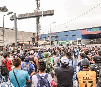 Cargadores se toman recinto amurallado de Zona Franca y Administración rechaza movimiento y anuncia acciones judiciales
