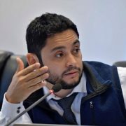 CORE José Miguel Carvajal acusa intento legislativo de Diputado Trisotti para retrasar elecciones de gobernadores regionales