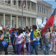 Mientras siguen movilizaciones por reajuste a funcionarios públicos, Gobierno no para con la raccia de despidos