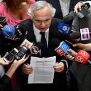 Pese a los hechos y la presión política en Caso Catrillanca, Chadwick dice que no va a renunciar