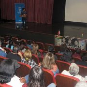 Documental de cineasta iquiqueño sobre caravanas entre Iquique y Oruro, refuerza lazos de hermandad y reflexiona sobre relaciones cotidianas entre ambas ciudades.