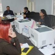 En medio de tensa situación, continúa proceso de regularización de migrantes en Gobernación Provincial