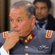 Chile, una “dicta blanda” encabezada por el Tribunal Constitucional. Al parar causa contra el general Oviedo, se hace cómplice de la corrupción