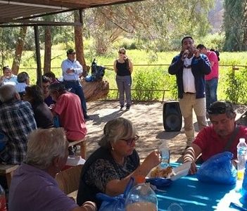 Unos 200 adultos mayores de Pozo Almonte disfrutaron de la festividad religiosa de San Lorenzo
