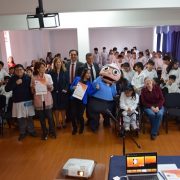 300 estudiantes de séptimos y octavos, de la escuela Paula Jara Quemada participaron en jornada de educación inclusiva