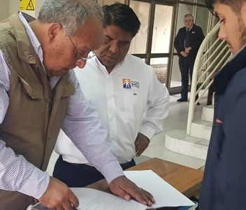Consejeros Lagos y Mamani fiscalizan plaza de Pozo Almonte, y presentan denuncia en Contraloría.