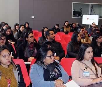 Capacitan a profesionales de la red de salud de Iquique, que trabajan con niños, niñas y adolescentes