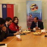 Municipalidad de  Alto Hospicio y Bienes Nacionales constituyen mesa para regularizar terrenos en la autoconstrucción