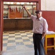 Con 95 ex Contralor de Salitrera Humberstone vuelve para recorrer la Oficina y donar valioso material que él mismo registro en 1949