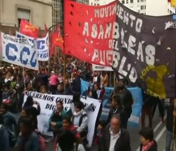 TelesurTV informa sobre la situación en Argentina y la convocatoria de sindicatos a paro general de labores