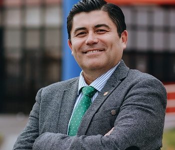 Alberto Martínez dio el vamos a campaña rectoral de la UNAP en encuentro con la Facultad de Ciencias Empresariales