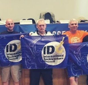 Internacional de Trabajadores Portuarios anuncia que bloquearán carga chilena si sigue la represión