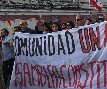 Con cabildos triestamentales y participando en las marchas ciudadanas, trabajadores de la UNAP  se suman a movilizaciones