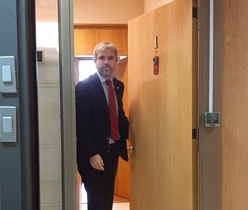 Con los votos de diputados democratacristianos, del comité radical e independientes, se cae acusación constitucional contra Piñera